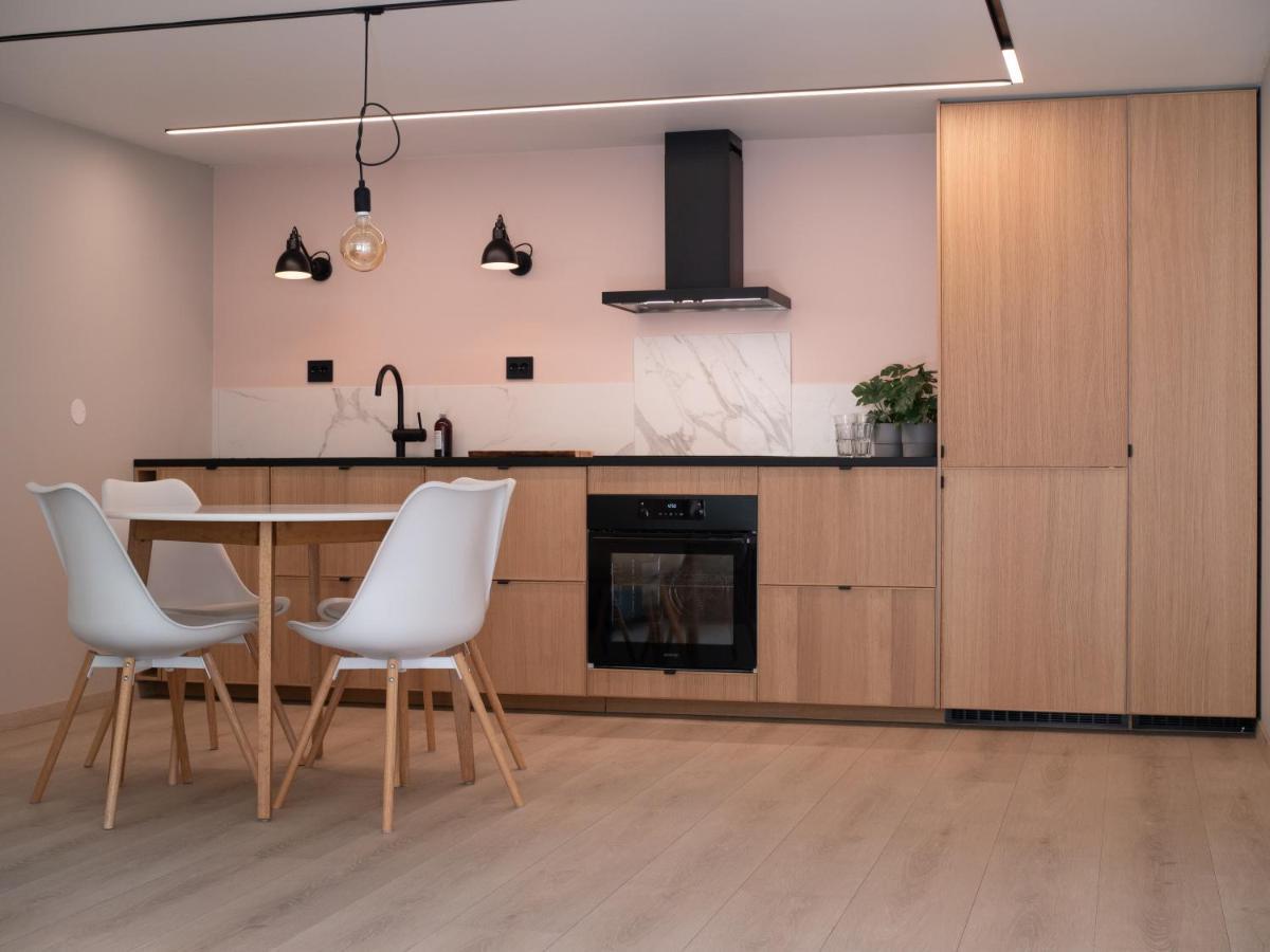 Tastefull And Modern Apartment With Parking Tromsø Exteriör bild